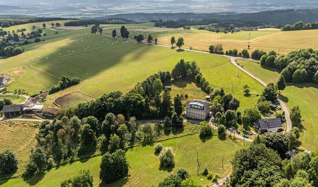 Prodej domu 900 m² s pozemkem 4 998 m², Strážná – náhled fotky 28