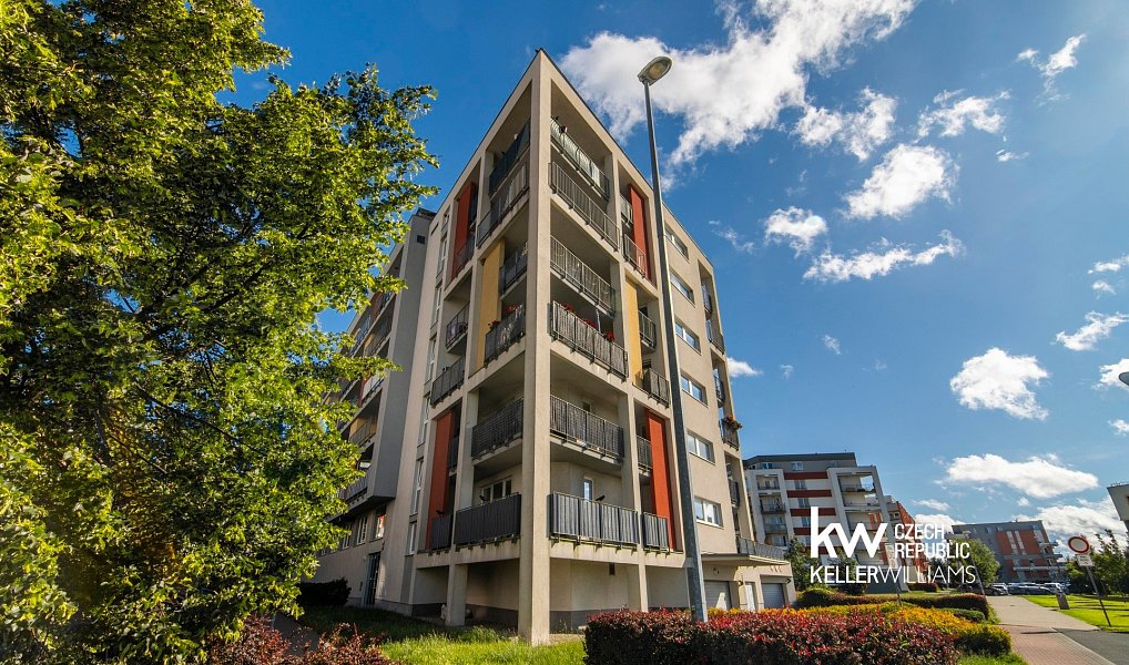 Prodej bytu 4+kk 95 m², Praha – náhled fotky 47