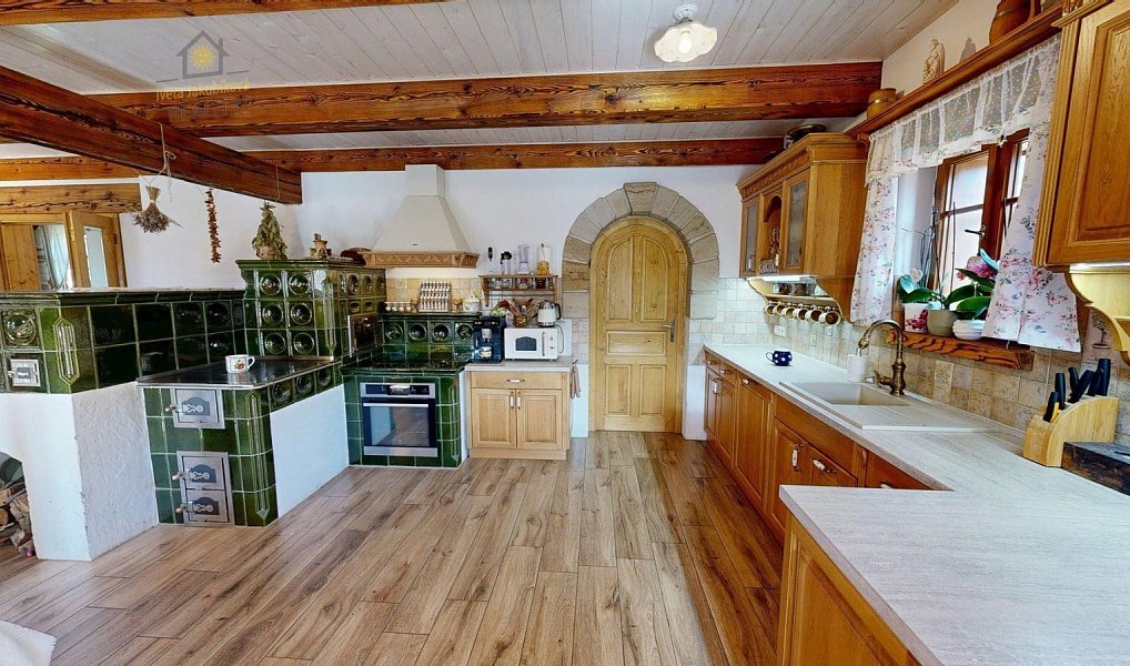 Pronájem domu 638 m² s pozemkem 1 266 m², Okna – náhled fotky 4