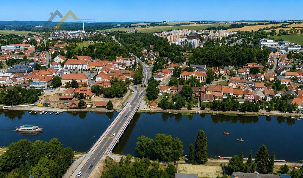Prodej domu 194 m² s pozemkem 1 162 m², Týn nad Vltavou – náhled fotky 3