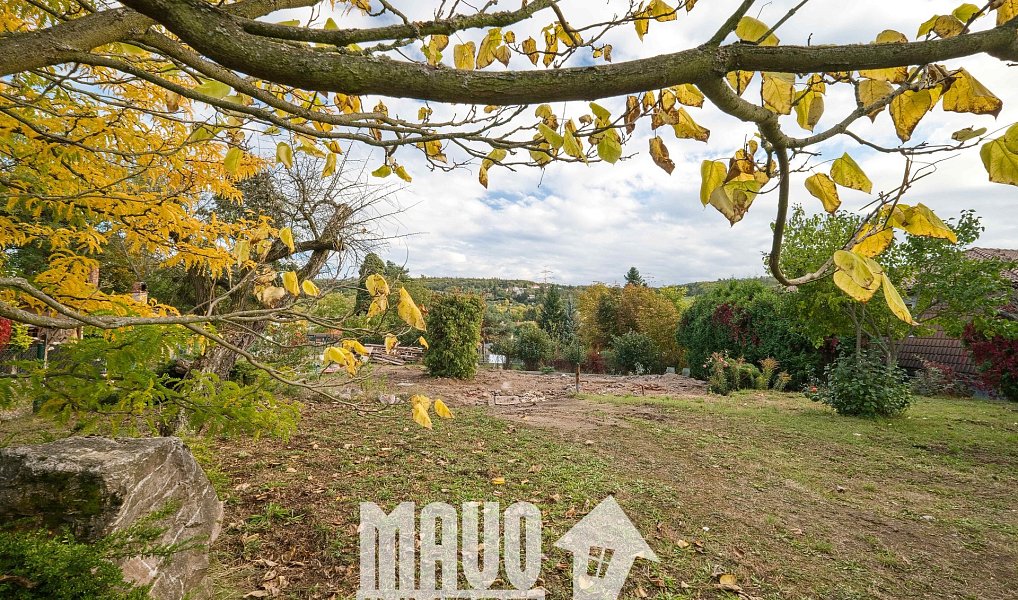 Prodej stavebního pozemku 700 m², Praha – náhled fotky 5