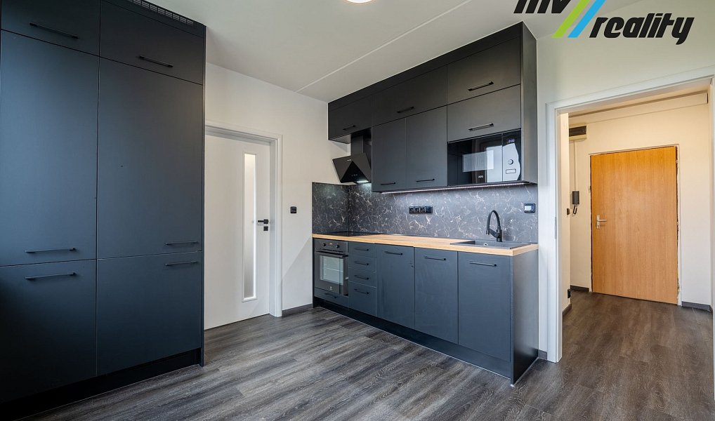 Prodej bytu 1+1 33 m², Milovice – náhled fotky 4