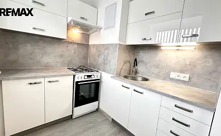 Pronájem bytu 1+kk 27 m²