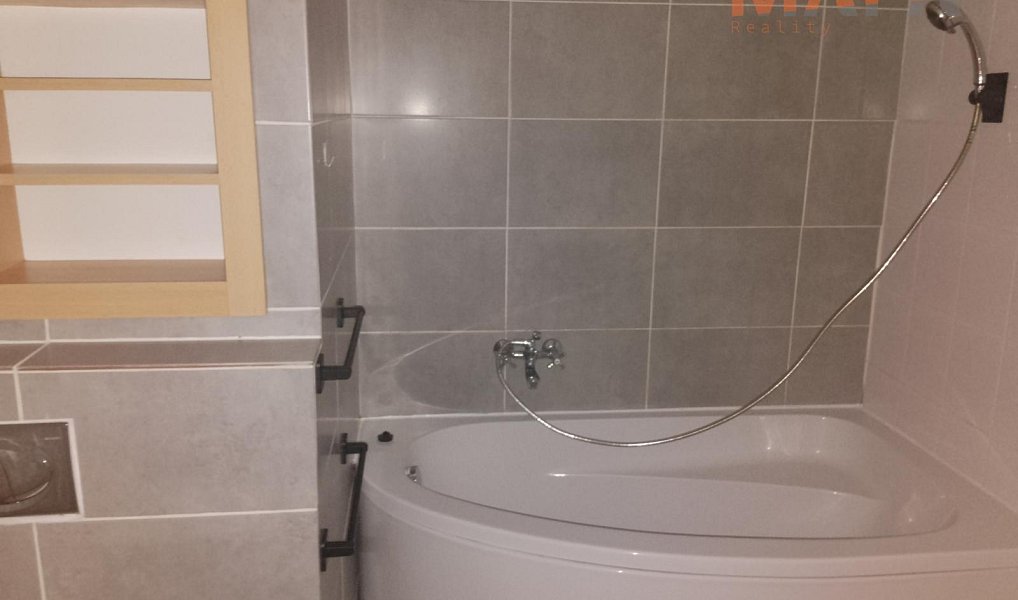 Pronájem bytu 2+1 62 m², Chomutov – náhled fotky 9