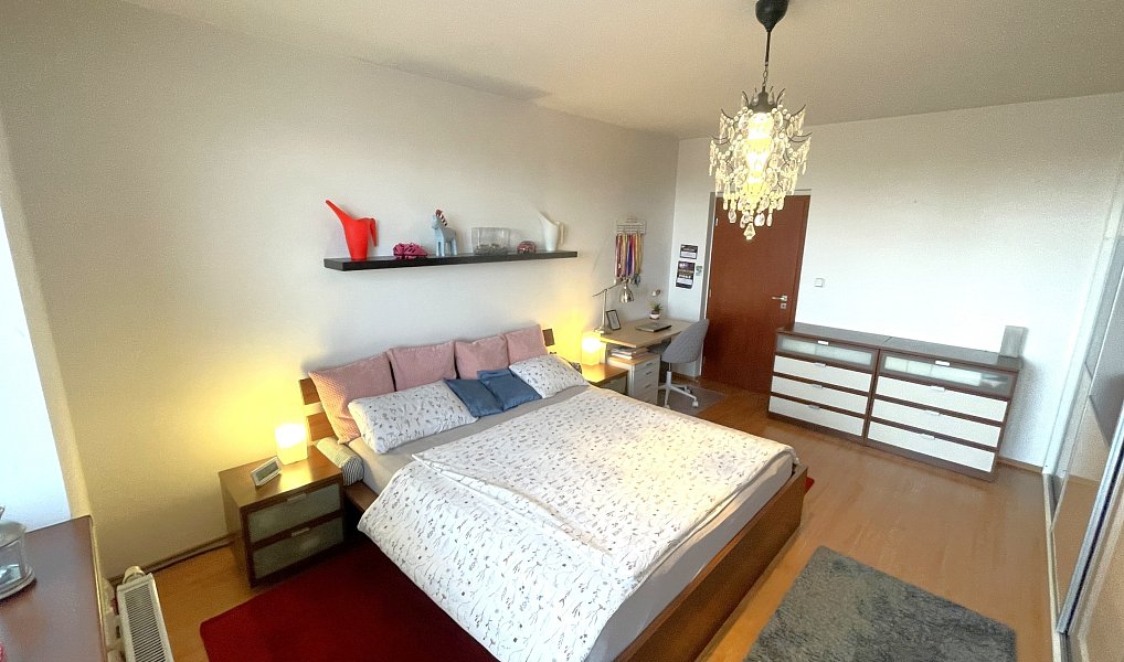 Prodej bytu 3+kk 95 m², Jesenice – náhled fotky 15