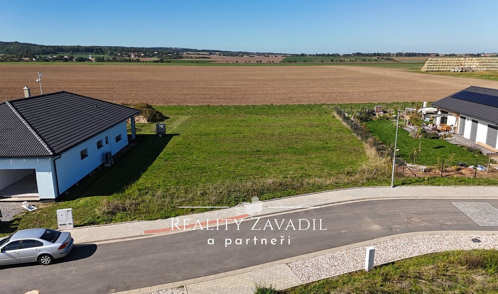 Prodej stavebního pozemku 917 m², Stolany – náhled fotky 4
