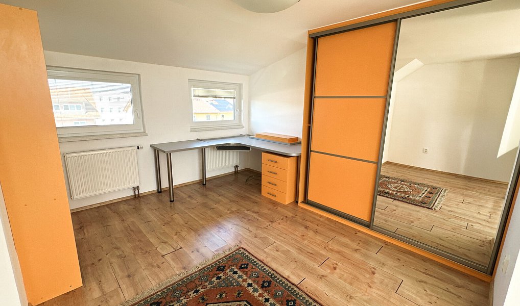 Prodej domu 125 m² s pozemkem 61 m², Rudná – náhled fotky 33