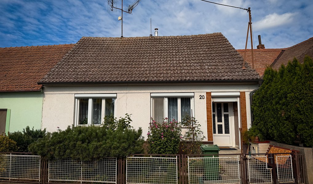 Prodej domu 80 m² s pozemkem 433 m², Miroslavské Knínice – náhled fotky 2