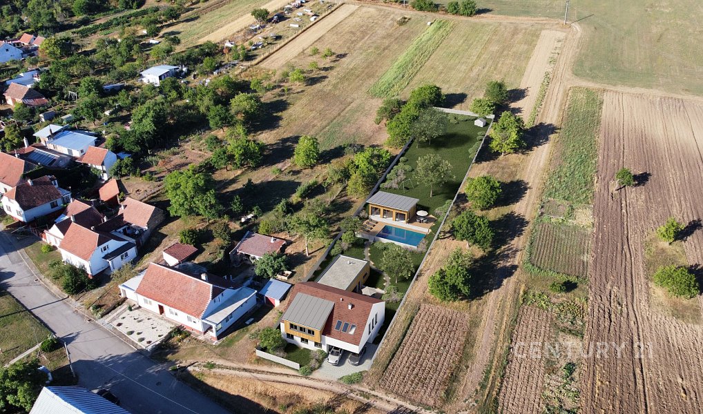 Prodej stavebního pozemku 2 000 m², Nikolčice – náhled fotky 2