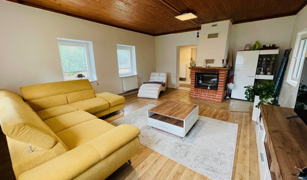 Prodej domu 130 m² s pozemkem 1 063 m², Čtveřín – náhled fotky 14