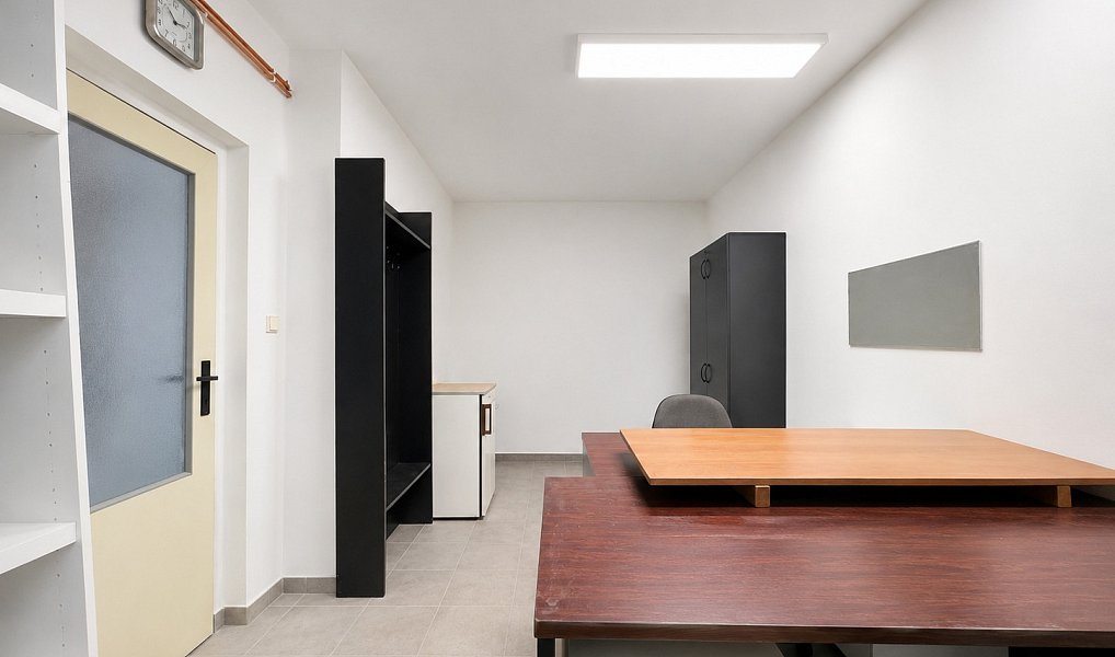 Prodej výrobních prostor 600 m², Pardubice – náhled fotky 23