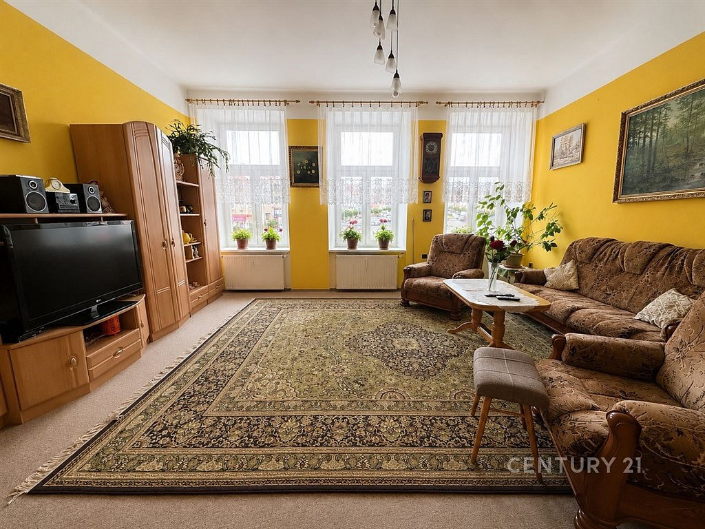 Prodej domu 350 m² s pozemkem 262 m² — photo 2