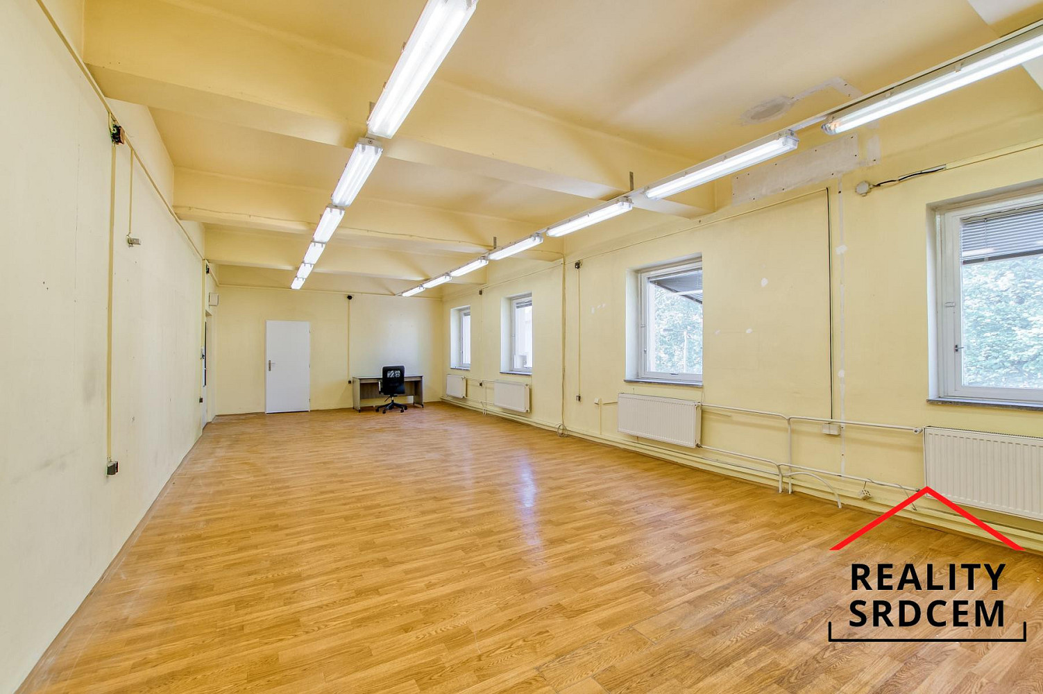 Pronájem kanceláře 30 m² – fotografie 4