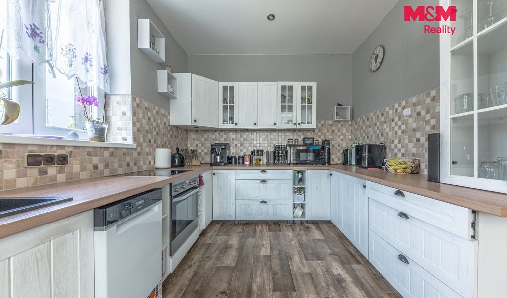 Prodej domu 230 m² s pozemkem 875 m², Velké Hamry – náhled fotky 2