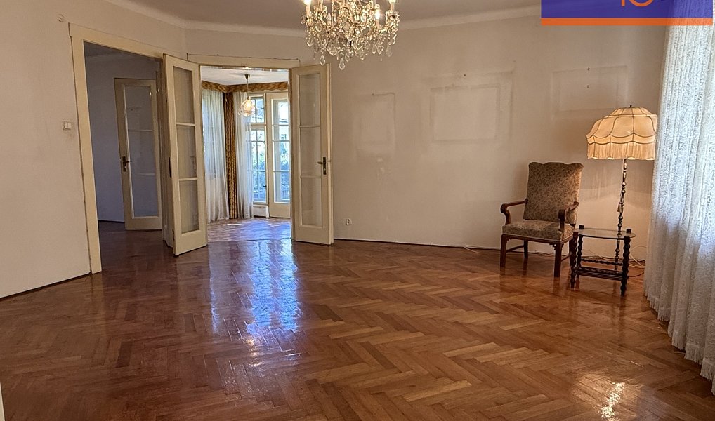 Prodej domu 528 m² s pozemkem 985 m², Praha – náhled fotky 9