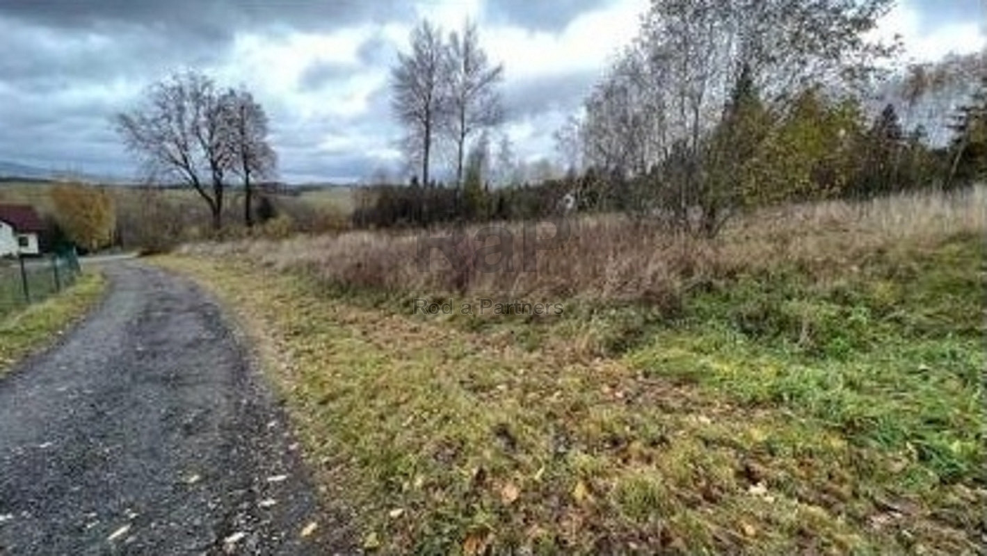 Prodej stavebního pozemku 1 247 m² – pohled 4