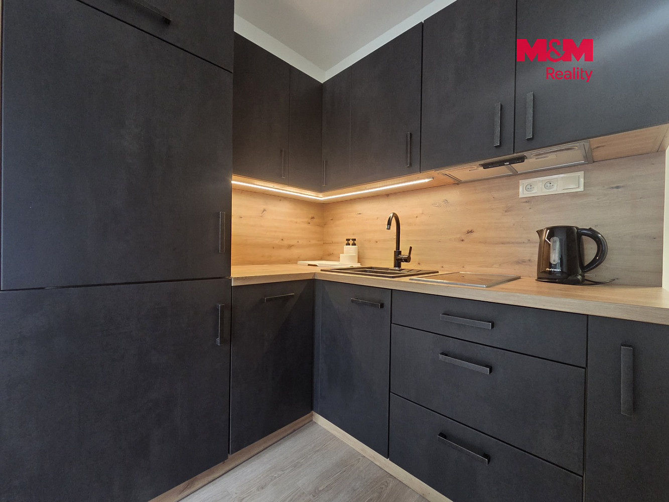 Prodej bytu 1+kk 19 m² — photo 4