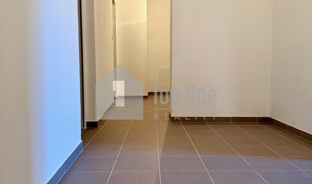 Prodej kanceláře 135 m², Praha – náhled fotky 13