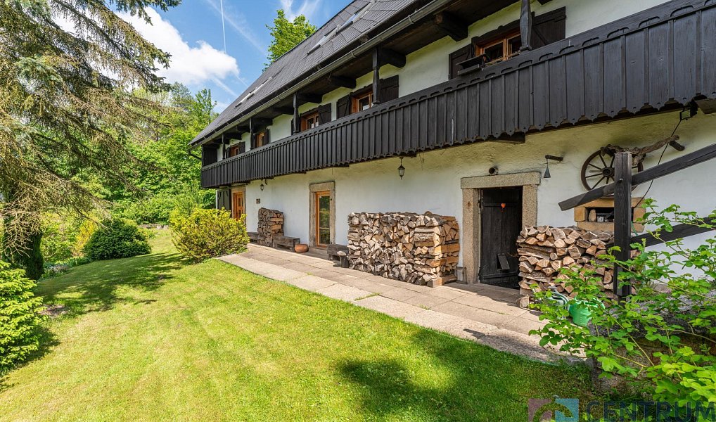 Prodej domu 265 m² s pozemkem 1 648 m², Šimonovice – náhled fotky 2
