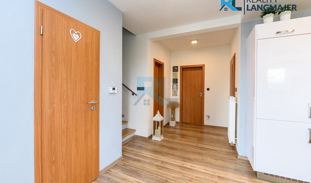 Prodej domu 183 m² s pozemkem 724 m², Plzeň – náhled fotky 16