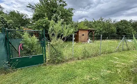 Pronájem zahrady 330 m², Josefa Houdka, Praha 5 - Zbraslav