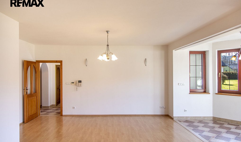 Prodej domu 302 m² s pozemkem 1 176 m², Ratiboř – náhled fotky 24