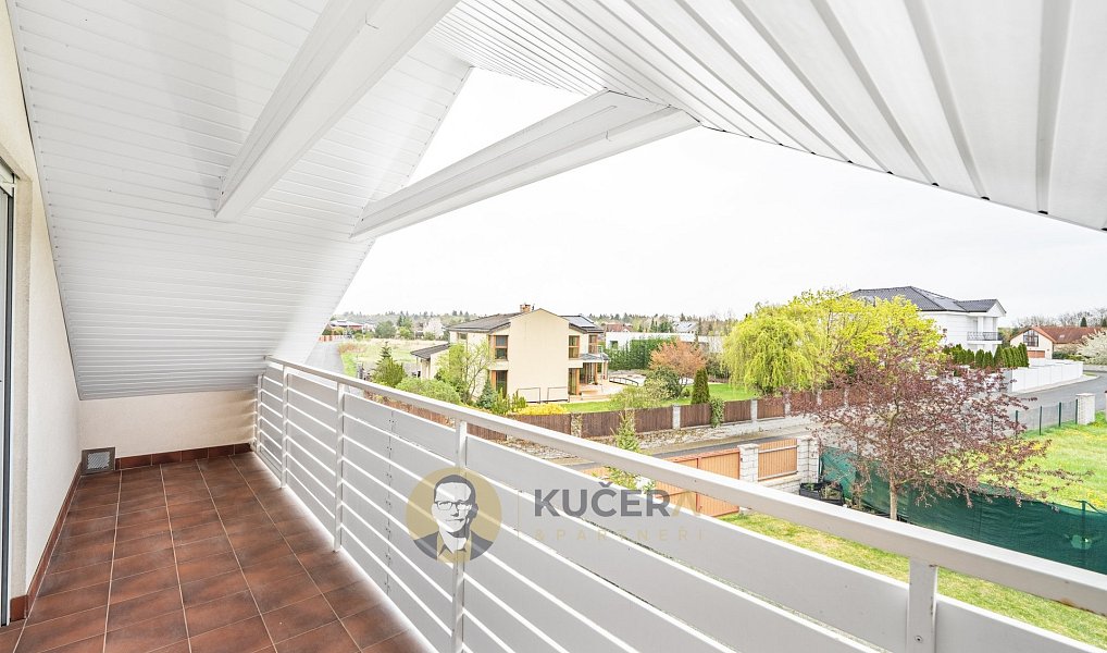 Prodej domu 488 m² s pozemkem 1 376 m², Jesenice – náhled fotky 54