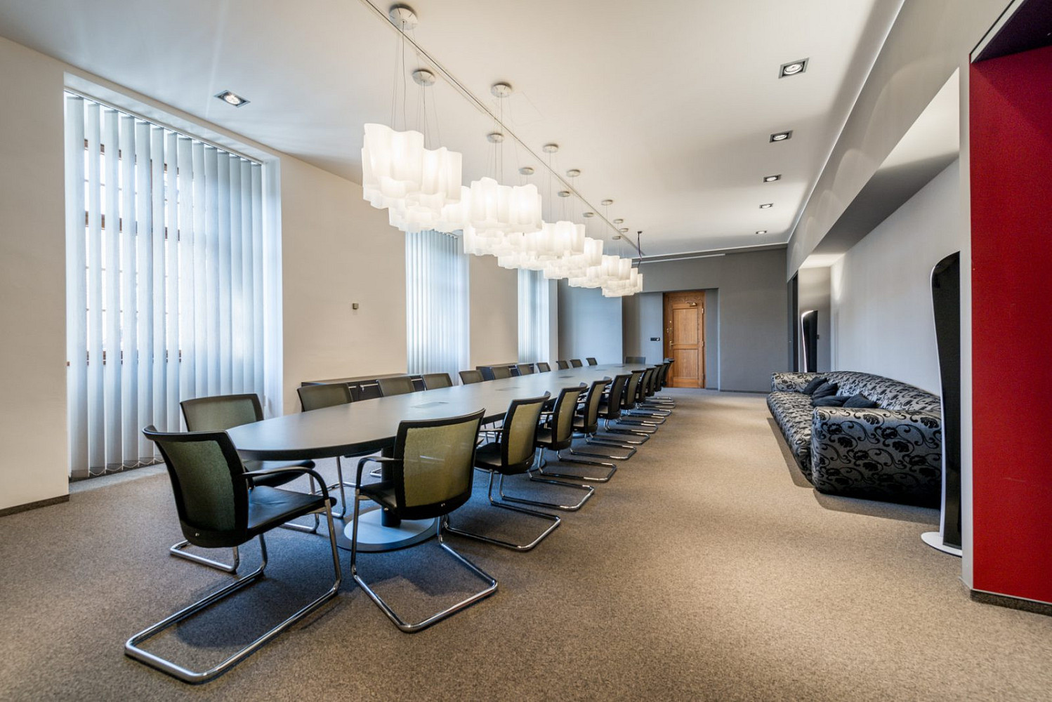 Pronájem kanceláře 168 m² – fotografie 4
