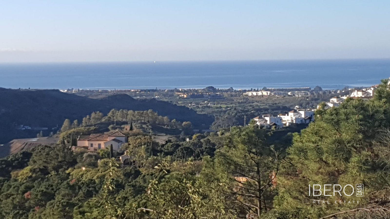 Prodej domu 545 m² s pozemkem 2 956 m²