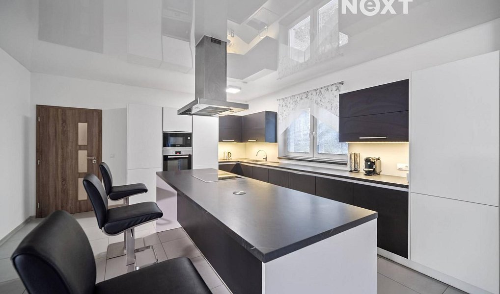 Prodej domu 199 m² s pozemkem 1 061 m², Chrtníky – náhled fotky 16