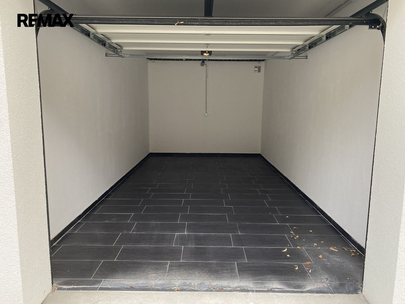 Prodej novostavby garáže meziboří 18 m2 — photo 2
