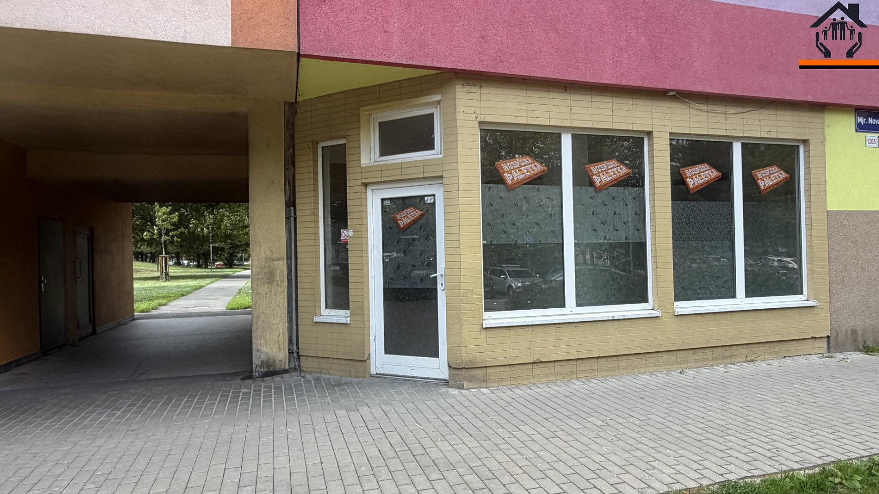 Pronájem komerčního objektu (jiného typu) 74 m²