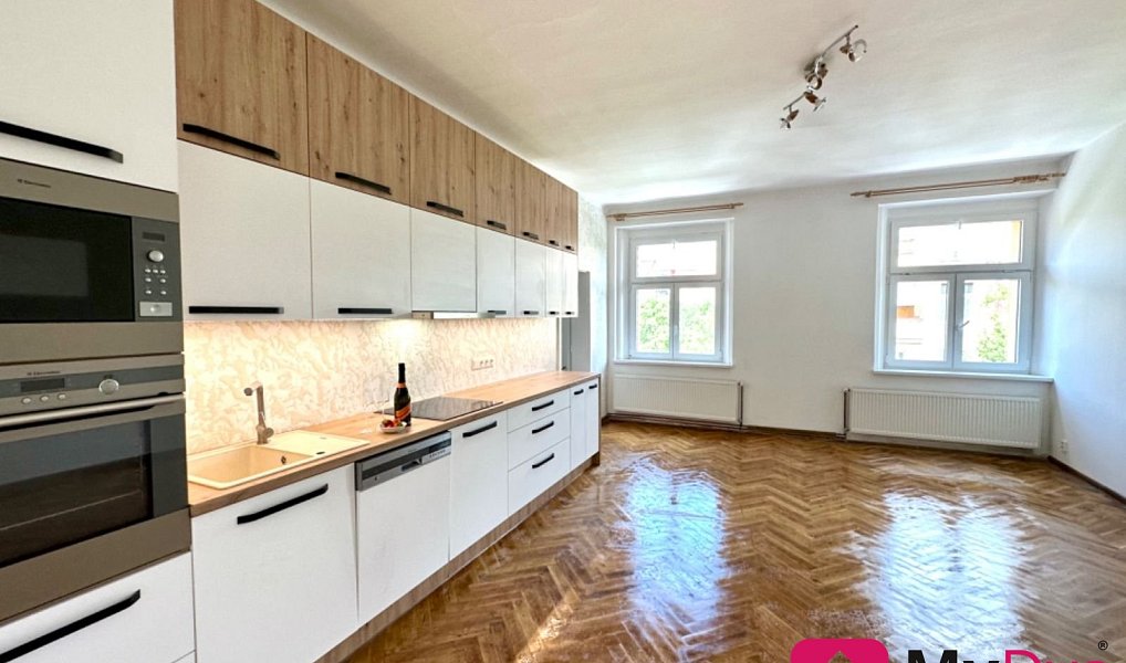 Pronájem bytu 2+kk 80 m², Praha – náhled fotky 3