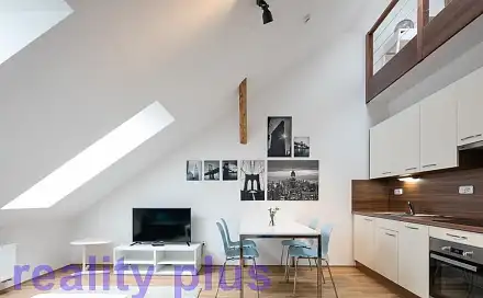 Pronájem bytu 1+kk 33 m²