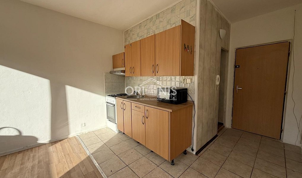 Pronájem bytu 1+1 36 m², Chomutov – náhled fotky 2