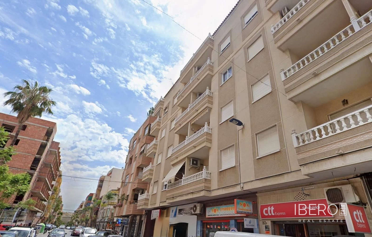 Prodej bytu 2+kk 60 m² - Widok 2