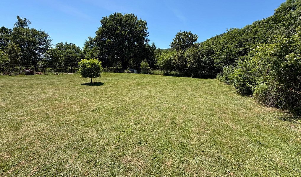 Prodej stavebního pozemku 919 m², Horní Jiřetín – náhled fotky 2