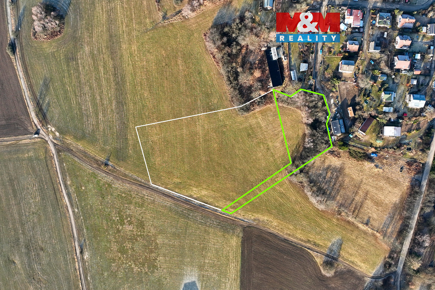 Prodej stavebního pozemku 3 300 m²