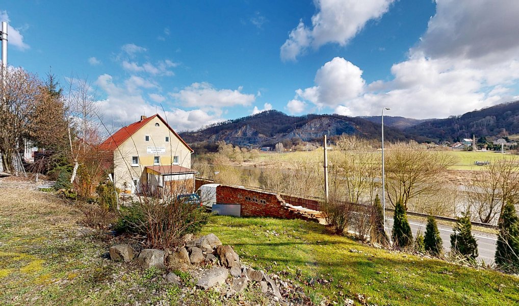 Prodej domu 313 m² s pozemkem 2 261 m², Dobkovice – náhled fotky 2