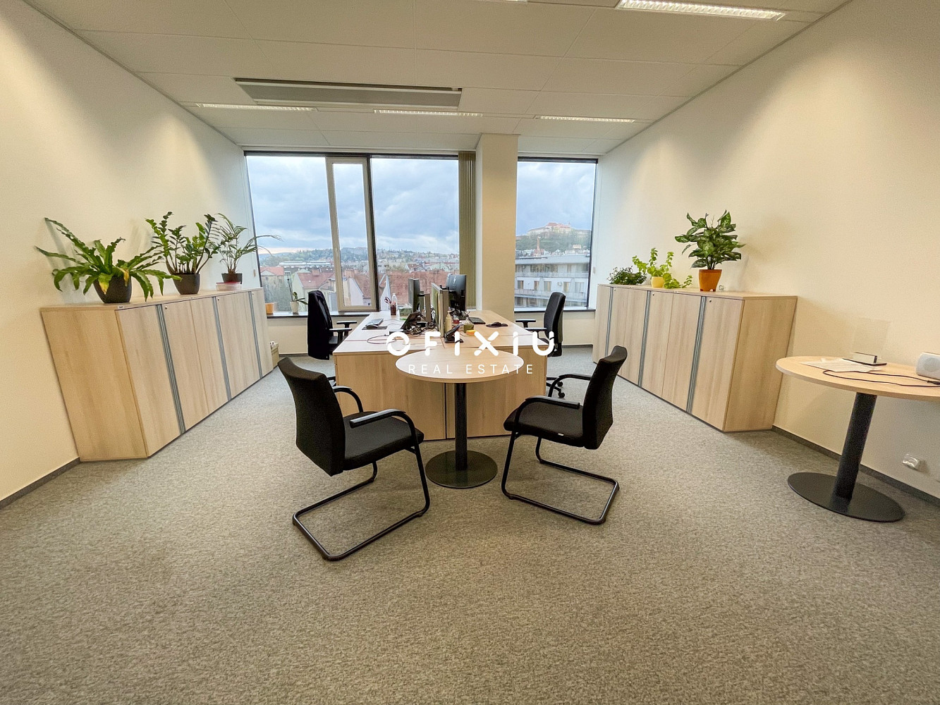 Pronájem kanceláře 290 m² – fotografie 5