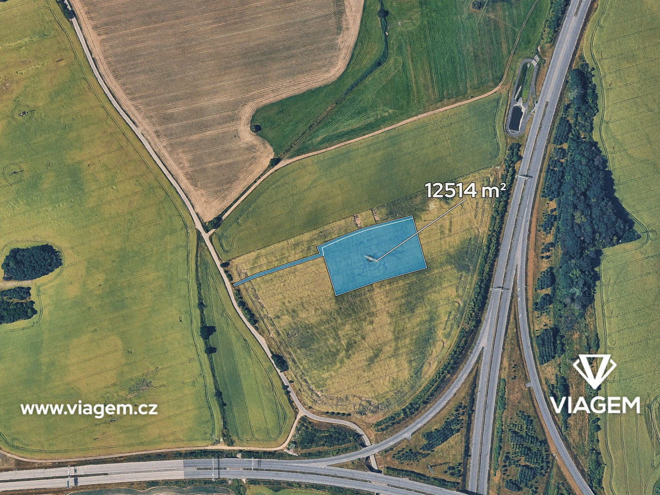 Prodej pole 645 m² – pohled 2