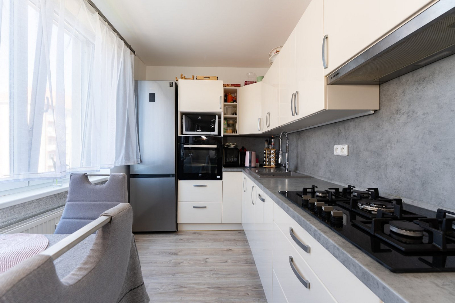 Pronájem bytu 2+kk 53 m² – fotografie 4