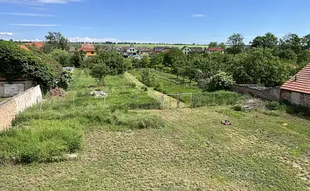 Prodej stavebního pozemku 2 487 m², Olbramovice, okres Znojmo