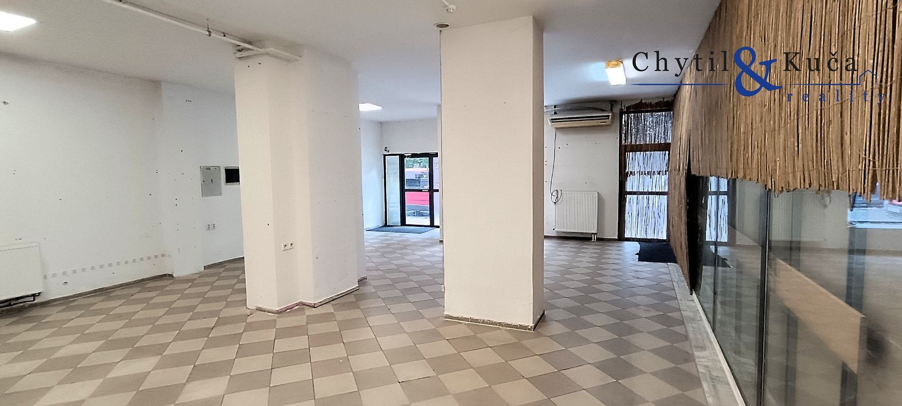 Pronájem obchodních prostor 105 m² – fotografie 3
