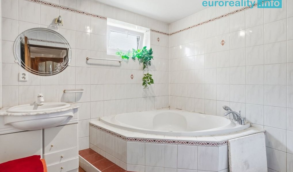 Prodej domu 190 m² s pozemkem 636 m², Sosnová – náhled fotky 6