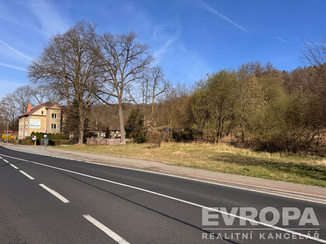 Prodej komerčního pozemku 714 m² – fotografie 5