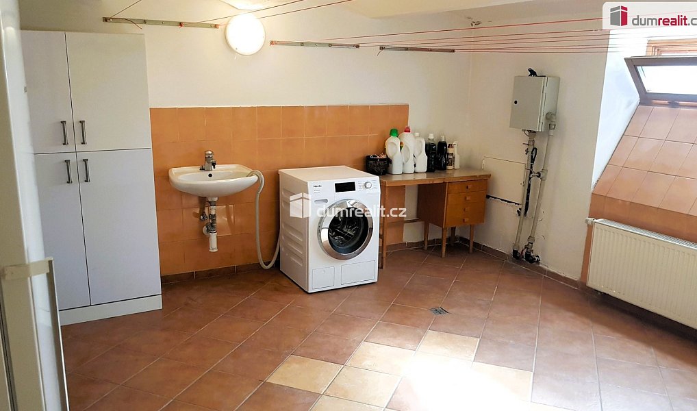 Prodej domu 303 m² s pozemkem 1 885 m², Hodonín – náhled fotky 25