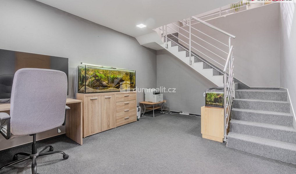 Prodej domu 300 m² s pozemkem 300 m², Roudnice nad Labem – náhled fotky 14