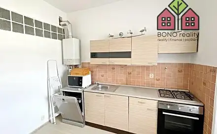 Pronájem bytu 3+1 75 m², Karla Čapka, Teplice