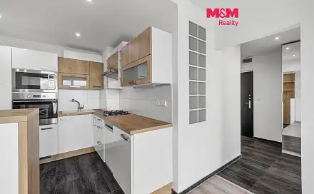 Pronájem bytu 2+kk 46 m², Čs. armády, Kladno